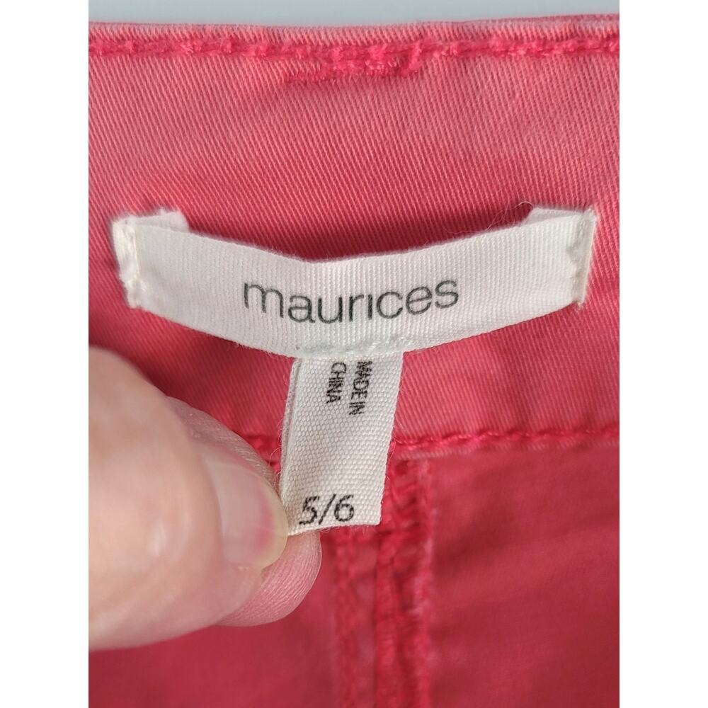 2/$15 MAURICES Distressed Coral Lace Trimmed Mid Rise Shorts in Women's Size 5/6 - Picture 14 of 16